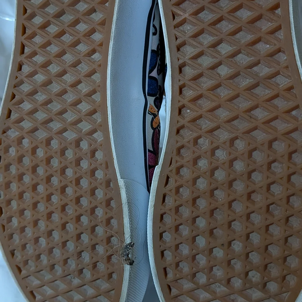 Vans Women's White Slip-On Sneakers with Multicolor Glitter Flower Design - Picture 3 of 5